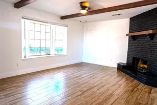 2904 S Fielder Rd, Arlington, TX 76015 - Photo 2