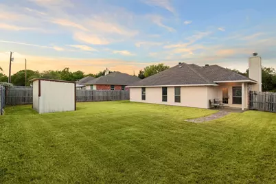 903 E Burnett Street, Ennis, TX 75119 - Photo 28