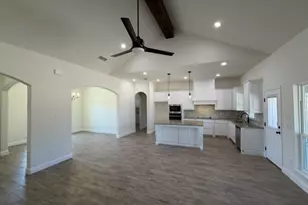 882 Eagles Way, Springtown, TX 76082 - Photo 6