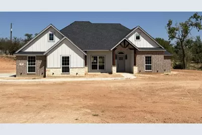 882 Eagles Way, Springtown, TX 76082 - Photo 1