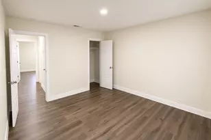 1205 Oak St, Grand Prairie, TX 75050 - Photo 10