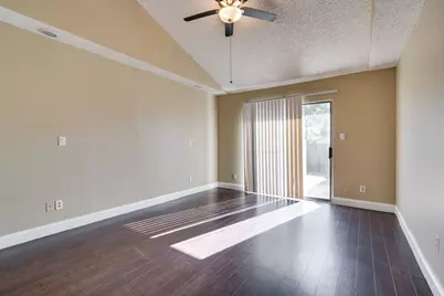 613 Hunters Glen Street, Lewisville, TX 75067 - Photo 14