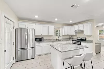 703 W Milam Street, Ennis, TX 75119 - Photo 12