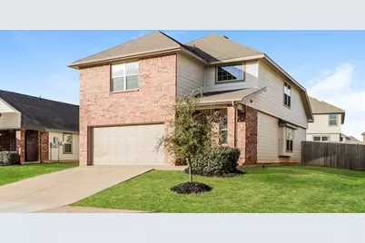8312 Yaupon Holly Trail, Fort Worth, TX 76123 - Photo 2