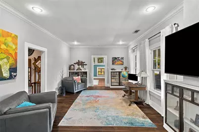 300 W College Street, Grapevine, TX 76051 - Photo 10