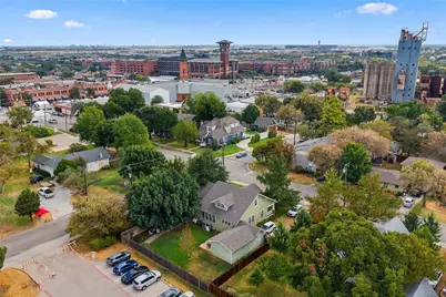 300 W College Street, Grapevine, TX 76051 - Photo 38