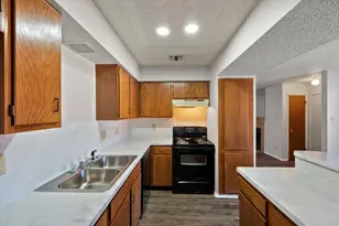 406 E Denton Dr, Euless, TX 76039 - Photo 20