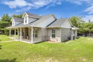 1011 Sister Grove Rd, Van Alstyne, TX 75495 - Photo 2