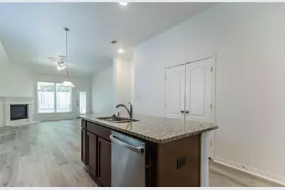 1404 Suttonview Drive, McKinney, TX 75071 - Photo 8