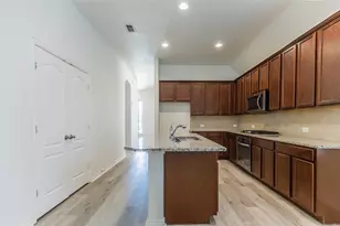 1404 Suttonview Dr, McKinney, TX 75071 - Photo 10
