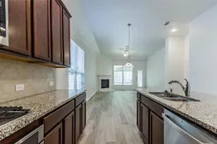 1404 Suttonview Dr, McKinney, TX 75071 - Photo 10