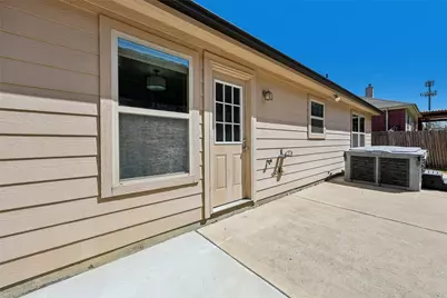 908 Blackberry Trail, Fort Worth, TX 76120 - Photo 10