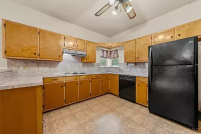 1314 W 9th Street, Clifton, TX 76634 - Photo 10