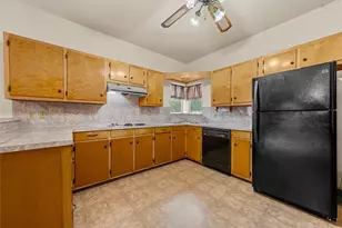 1314 W 9th St, Clifton, TX 76634 - Photo 10