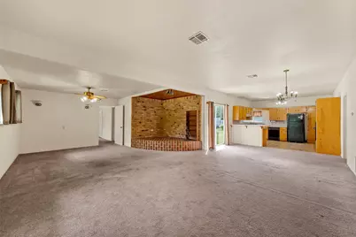 1314 W 9th Street, Clifton, TX 76634 - Photo 4