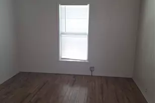 101 5 E Hallsell, Decatur, TX 76234 - Photo 6