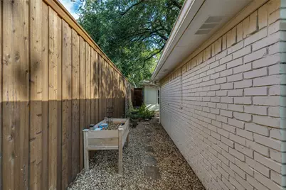 6042 Mercedes Avenue, Dallas, TX 75206 - Photo 18