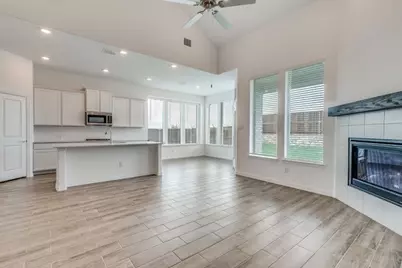 1033 Rosebay Drive, Justin, TX 76247 - Photo 6