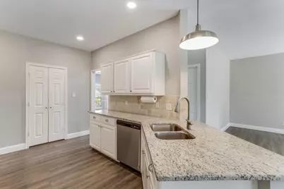 908 Dallas Lane, Lewisville, TX 75067 - Photo 14