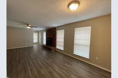 5227 Wild Horse Court, Arlington, TX 76017 - Photo 4