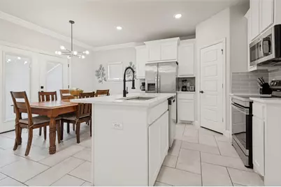 1315 Oak Knoll Drive, Haltom City, TX 76117 - Photo 10