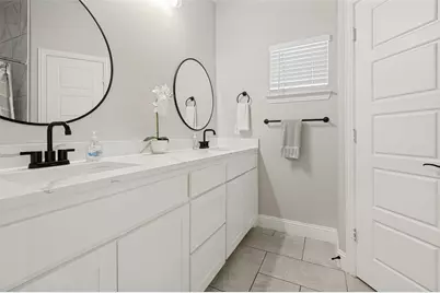 1315 Oak Knoll Drive, Haltom City, TX 76117 - Photo 20
