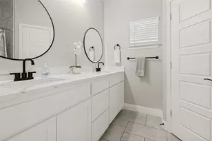 1315 Oak Knoll Dr, Haltom City, TX 76117 - Photo 20