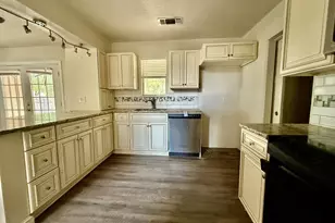 312 S Mockingbird Ln, Keene, TX 76059 - Photo 4