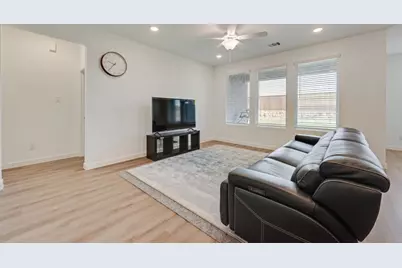 681 Tyronza, Justin, TX 76247 - Photo 12