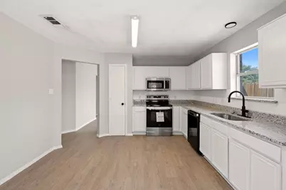 8195 Waterside Trail, Fort Worth, TX 76137 - Photo 6
