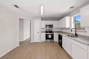 8195 Waterside Trail, Fort Worth, TX 76137 - Photo 6