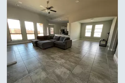 706 Buffalo Creek Drive, Cleburne, TX 76033 - Photo 6