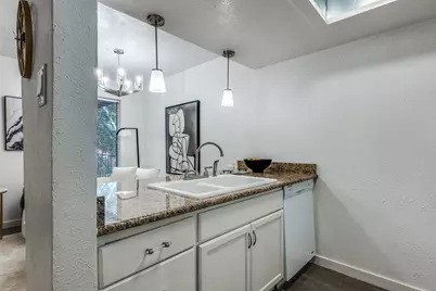 4525 Gilbert #204, Dallas, TX 75219 - Photo 12