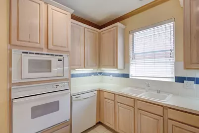 18722 Riverstone Court, Dallas, TX 75252 - Photo 10