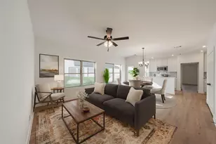 1233 Meriwether St, Fort Worth, TX 76115 - Photo 2