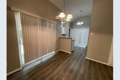5737 Sterling Green Trail, Arlington, TX 76017 - Photo 6