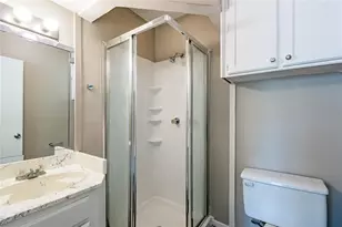808 Treadwell Ct, Hurst, TX 76053 - Photo 4