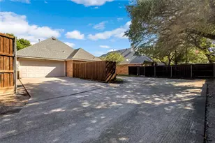7042 Aspen Creek Ln, Dallas, TX 75252 - Photo 28