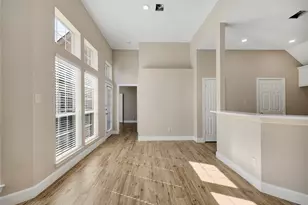 7042 Aspen Creek Ln, Dallas, TX 75252 - Photo 10