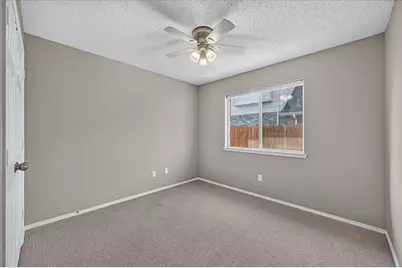 912 Cole Avenue, Denton, TX 76208 - Photo 14