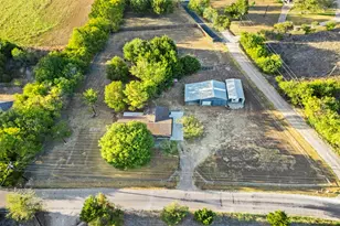 360 Rockett Ln, Pecan Hill, TX 75154 - Photo 34