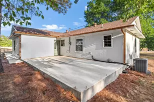 360 Rockett Ln, Pecan Hill, TX 75154 - Photo 30
