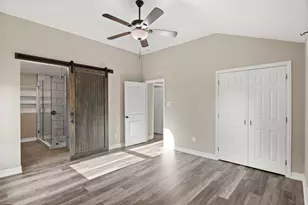 360 Rockett Ln, Pecan Hill, TX 75154 - Photo 16