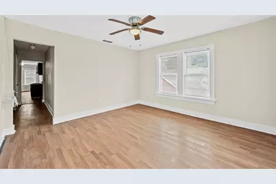 1016 E Arlington Avenue, Fort Worth, TX 76104 - Photo 14