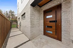 1919 Pollard St, Dallas, TX 75208 - Photo 2