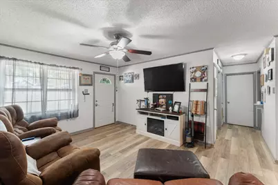 402 E Cook Street, Eustace, TX 75124 - Photo 4