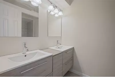 1404 Chesterfield Drive, Carrollton, TX 75007 - Photo 28