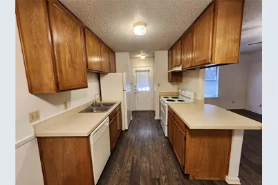 617 Race Street #4, Crowley, TX 76036 - Photo 6