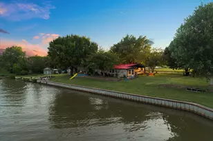 308 Causeway Cove, Seven Points, TX 75143 - Photo 16
