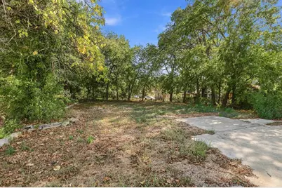 339 W Kaufman Street, Paris, TX 75460 - Photo 14